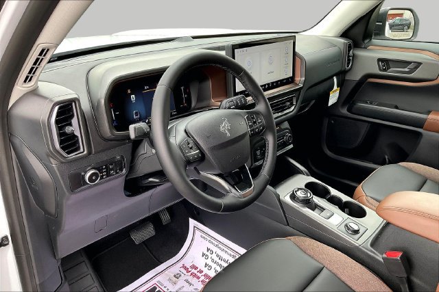 New 2026 Ford Bronco Sport Outer Banks AWD/4WD image 7