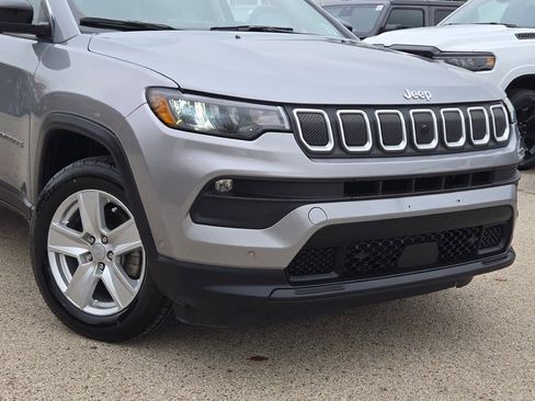 Used 2022 Jeep Compass Latitude w/ Convenience Group image 2