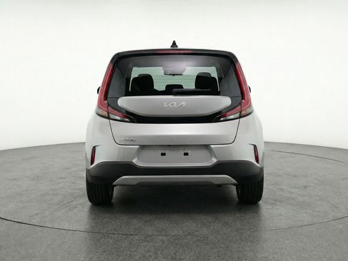 Used 2025 Kia Soul LX w/ LX Technology Package FWD image 7