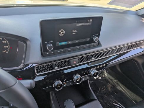 Used 2025 Honda Civic Sport image 23