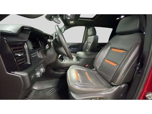 Used 2024 GMC Sierra 2500 AT4 w/ AT4 Premium Plus Package AWD/4WD image 13
