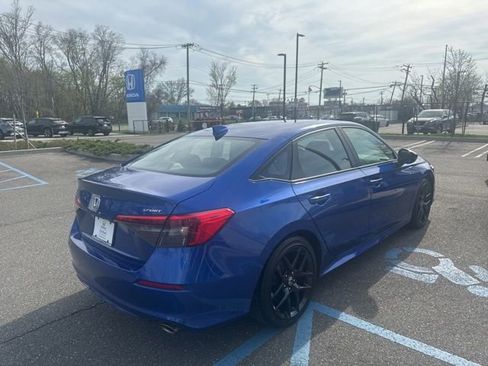 Used 2023 Honda Civic Sport image 8