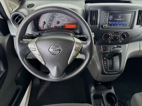 Used 2021 Nissan NV200 S w/ Back Door Glass Package image 16