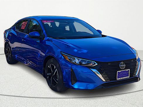 Certified 2025 Nissan Sentra SV image 1