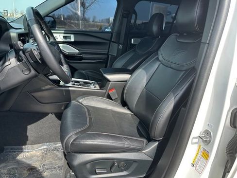 Used 2023 Ford Explorer ST w/ Equipment Group 401A AWD/4WD image 20