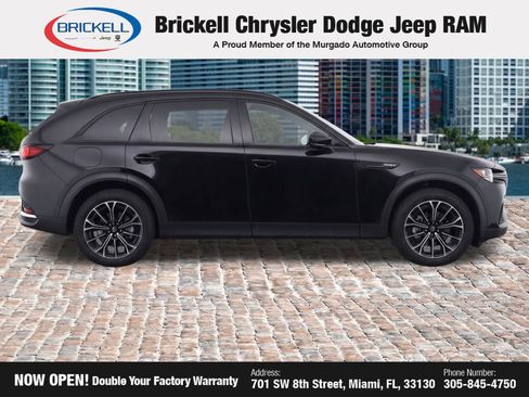 Used 2025 MAZDA CX-70 Plug-In Hybrid w/ Premium Plus AWD/4WD image 8