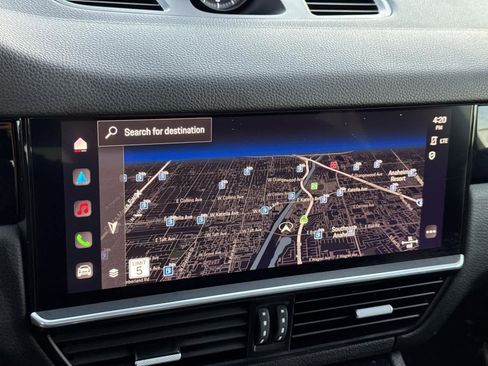 Used 2023 Porsche Cayenne image 34