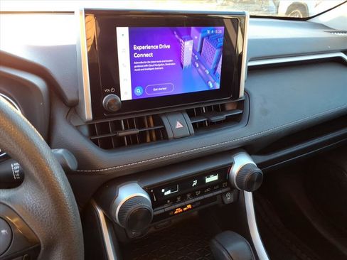 Used 2024 Toyota RAV4 LE image 22