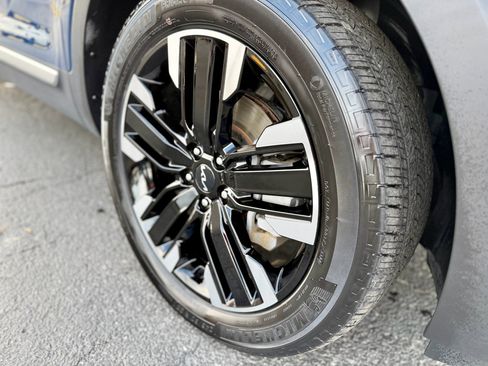 Used 2023 Kia Telluride SX Prestige image 9