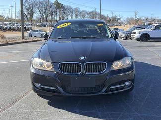 Used 2011 BMW 335i xDrive Sedan video 2