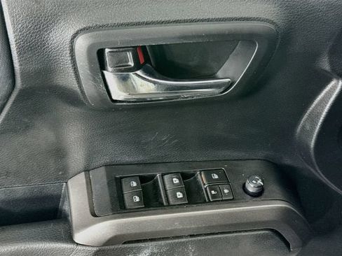 Certified 2022 Toyota Tacoma TRD Off-Road w/ Technology Package RWD image 19