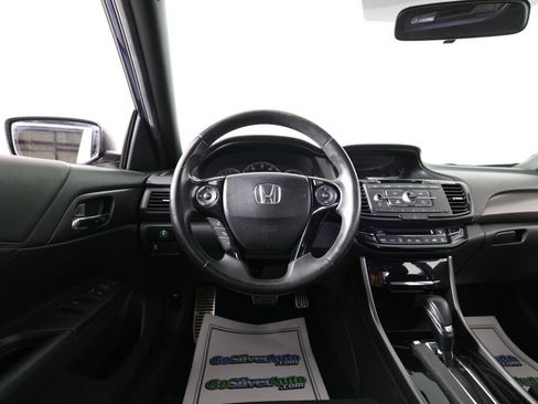 Used 2016 Honda Accord Sport image 28