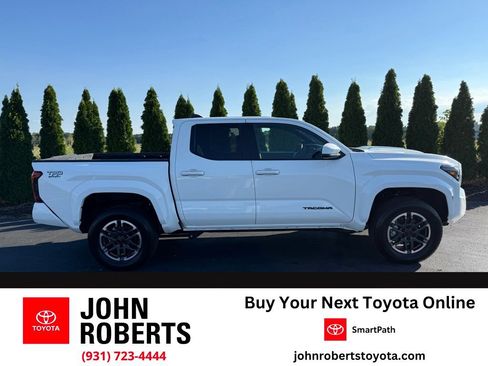 Certified 2025 Toyota Tacoma TRD Sport AWD/4WD image 1