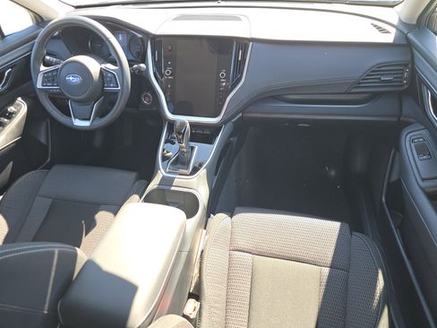 Certified 2025 Subaru Outback Premium w/ Popular Package #1A image 17