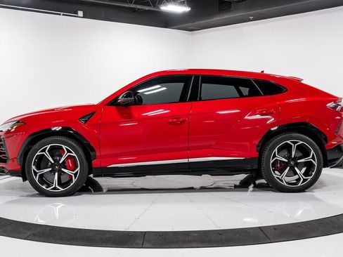 Used 2019 Lamborghini Urus image 6