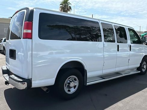 Used 2007 Chevrolet Express 3500 Extended Passenger w/ LT Preferred Equipment Group RWD image 8