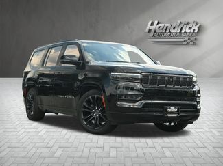 Used 2022 Jeep Grand Wagoneer Series II AWD/4WD video 2