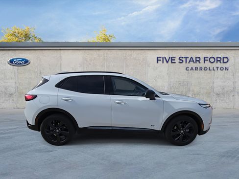 Used 2024 Buick Envision Sport Touring image 9