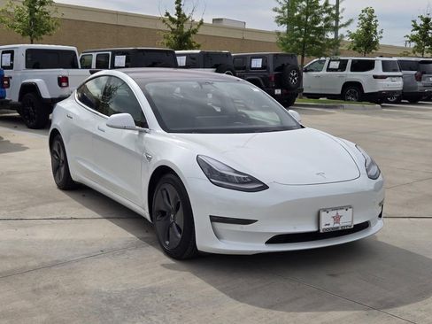 Used 2018 Tesla Model 3 Long Range AWD/4WD image 8