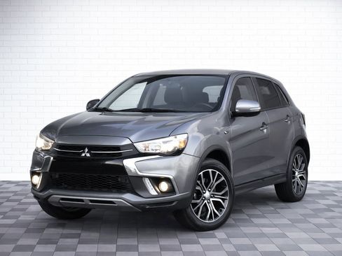 Used 2019 Mitsubishi Outlander Sport SE image 1