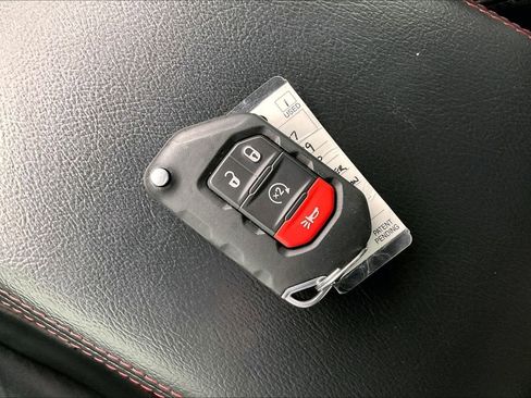 Used 2019 Jeep Wrangler Unlimited Rubicon AWD/4WD image 26