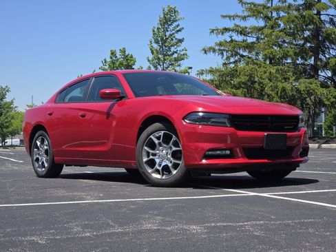 Used 2015 Dodge Charger SXT AWD/4WD image 2