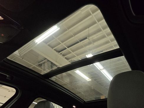 Used 2021 BMW X3 xDrive30i w/ Premium Package image 3