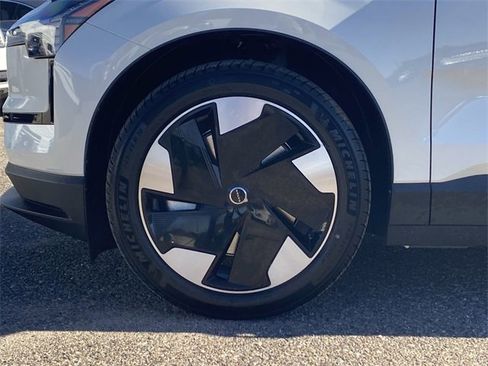 New 2026 Volvo EX30 Plus image 11