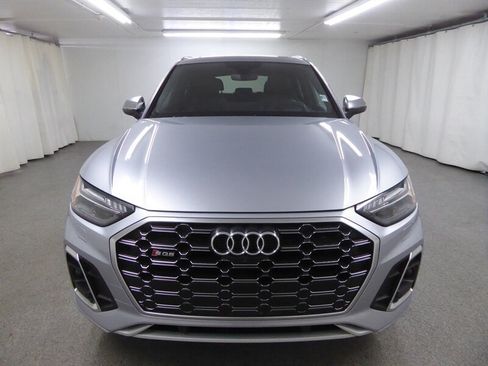 Used 2022 Audi SQ5 Prestige w/ Prestige Package AWD/4WD image 2
