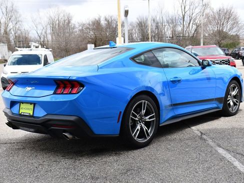Used 2024 Ford Mustang Coupe RWD image 6