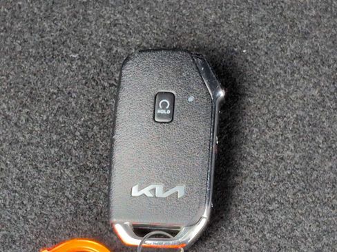 Used 2023 Kia Seltos SX w/ SX Sunroof Package image 35