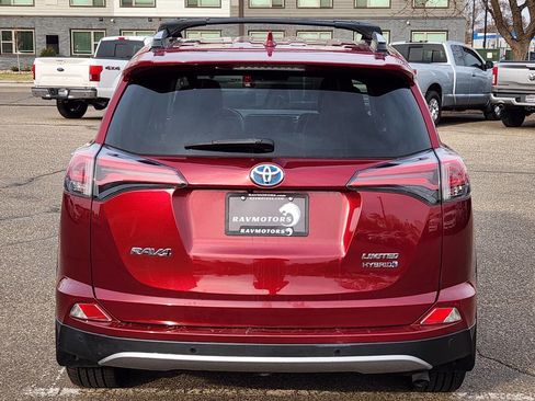 Used 2018 Toyota RAV4 Limited w/ Advanced Technology Package image 8
