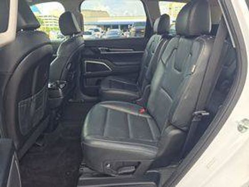 Used 2025 Kia Telluride S AWD/4WD image 9