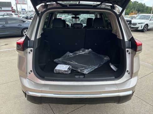 New 2026 Nissan Rogue Platinum AWD/4WD image 5