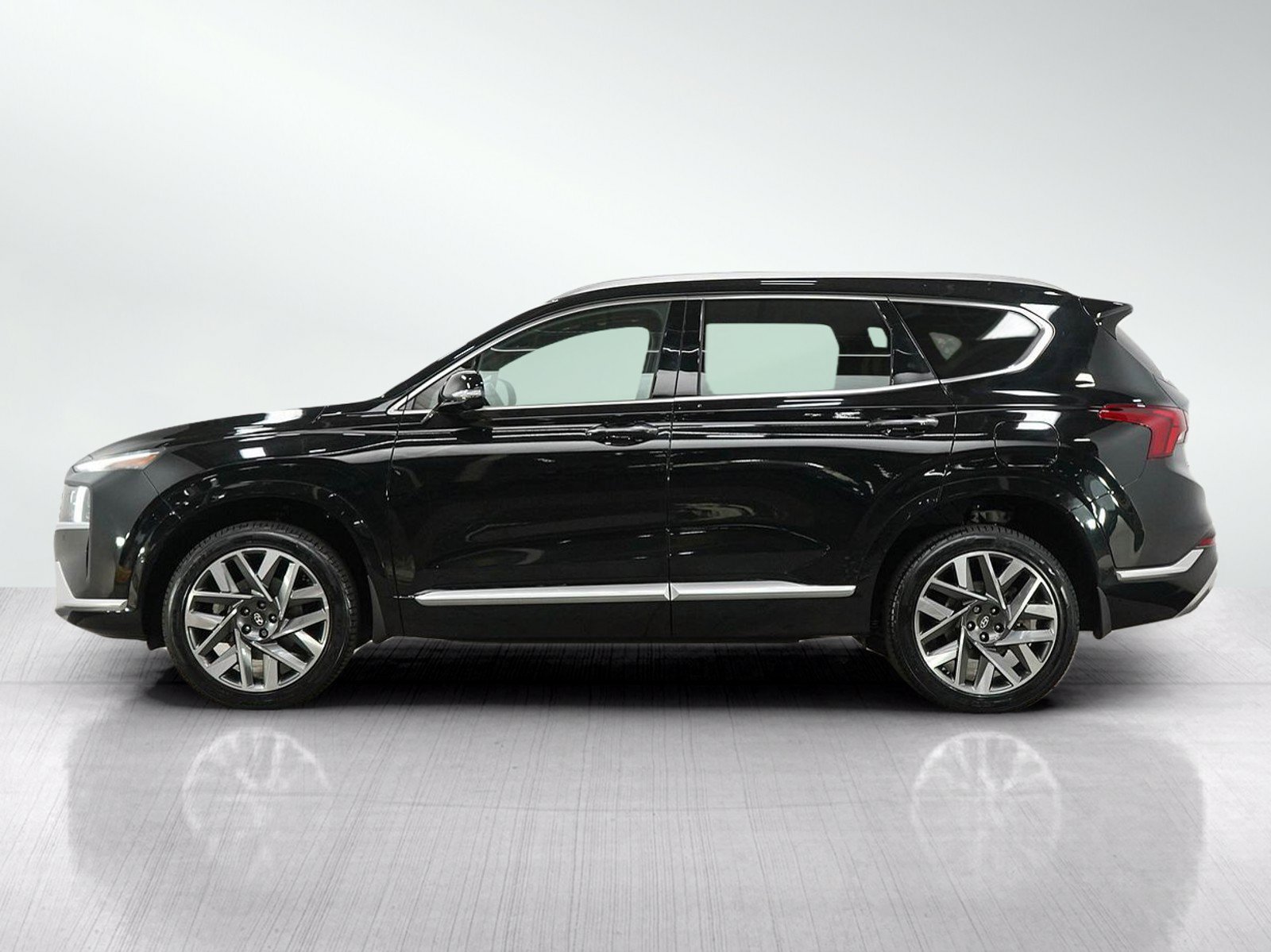 Used 2022 Hyundai Santa Fe Calligraphy AWD/4WD image 2
