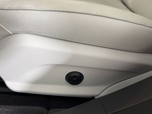 Certified 2022 Mercedes-Benz E 350 4MATIC Sedan image 4