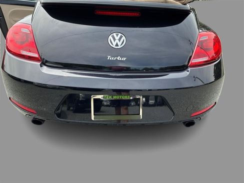 Used 2013 Volkswagen Beetle 2.0T FWD image 26