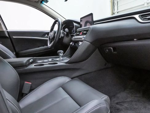 Certified 2026 Genesis G70 2.5T AWD/4WD image 12