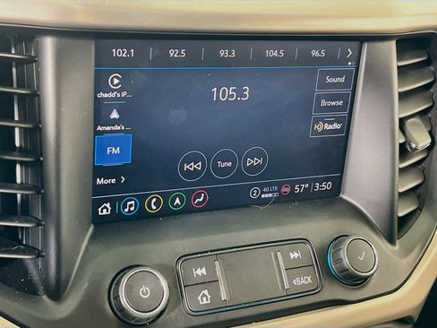 Used 2021 GMC Acadia Denali w/ Denali Ultimate Package AWD/4WD image 15