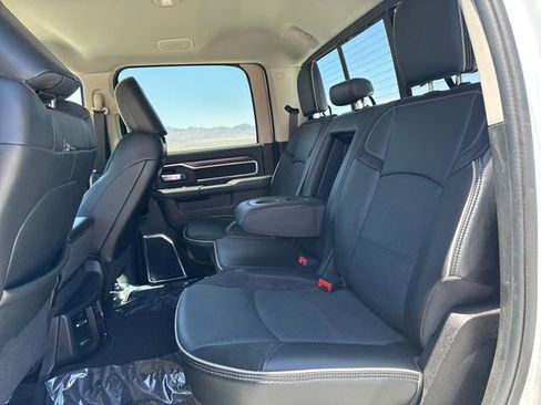 Used 2024 RAM 2500 Laramie AWD/4WD image 30
