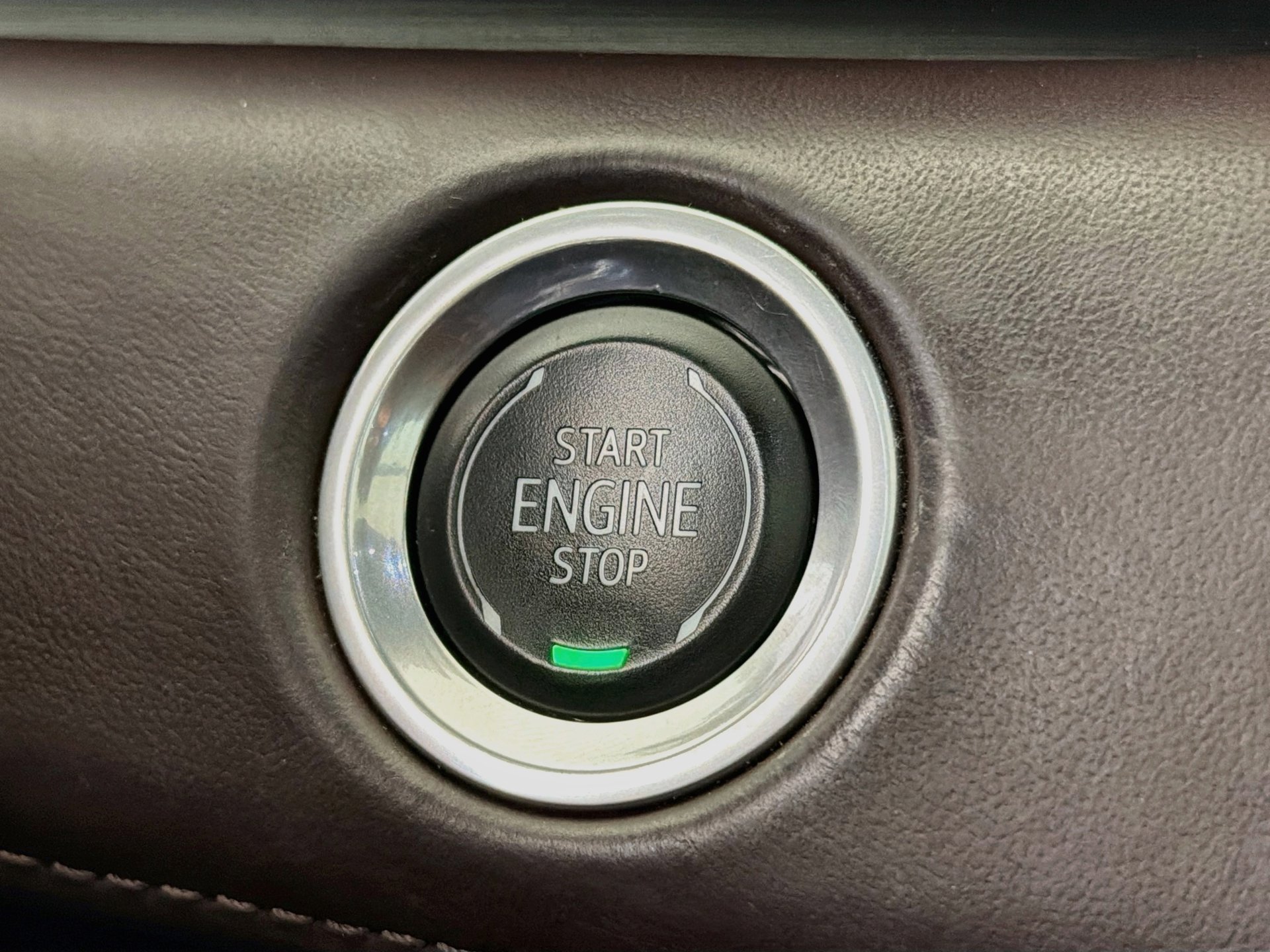 Used 2024 Cadillac Escalade ESV Sport Platinum AWD/4WD image 36