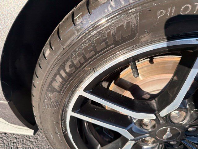 Used 2019 Ford Mustang Premium RWD image 27