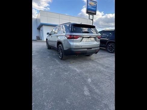 Used 2023 Chevrolet Traverse RS w/ LPO, Floor Liner Package image 7