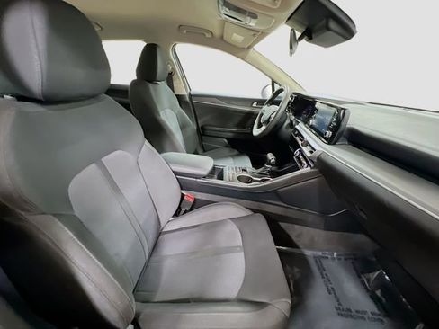 Used 2023 Kia K5 LXS image 25