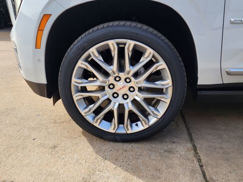 New 2026 GMC Yukon XL Denali w/ Denali Reserve Package AWD/4WD image 65
