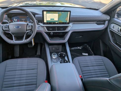 New 2026 Ford Explorer ST-Line w/ ST-Line Street Pack AWD/4WD image 18
