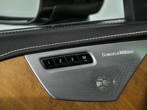 Used 2017 Volvo XC90 T6 Inscription w/ Vision Package image 16