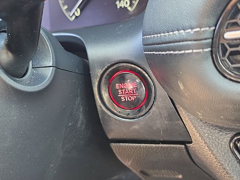 Used 2023 Honda HR-V EX-L image 30