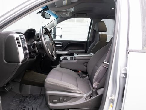 Used 2015 Chevrolet Silverado 1500 LT w/ LT Convenience Package image 12