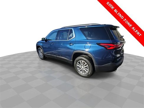 Used 2022 Chevrolet Traverse LT w/ LPO, Floor Liner Package image 6
